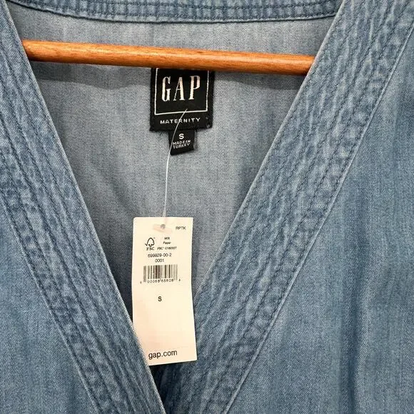 GAP MATERNITY NWT Chambray Denim Short Sleeve Maternity Jumpsuit // S - Picture 7 of 12